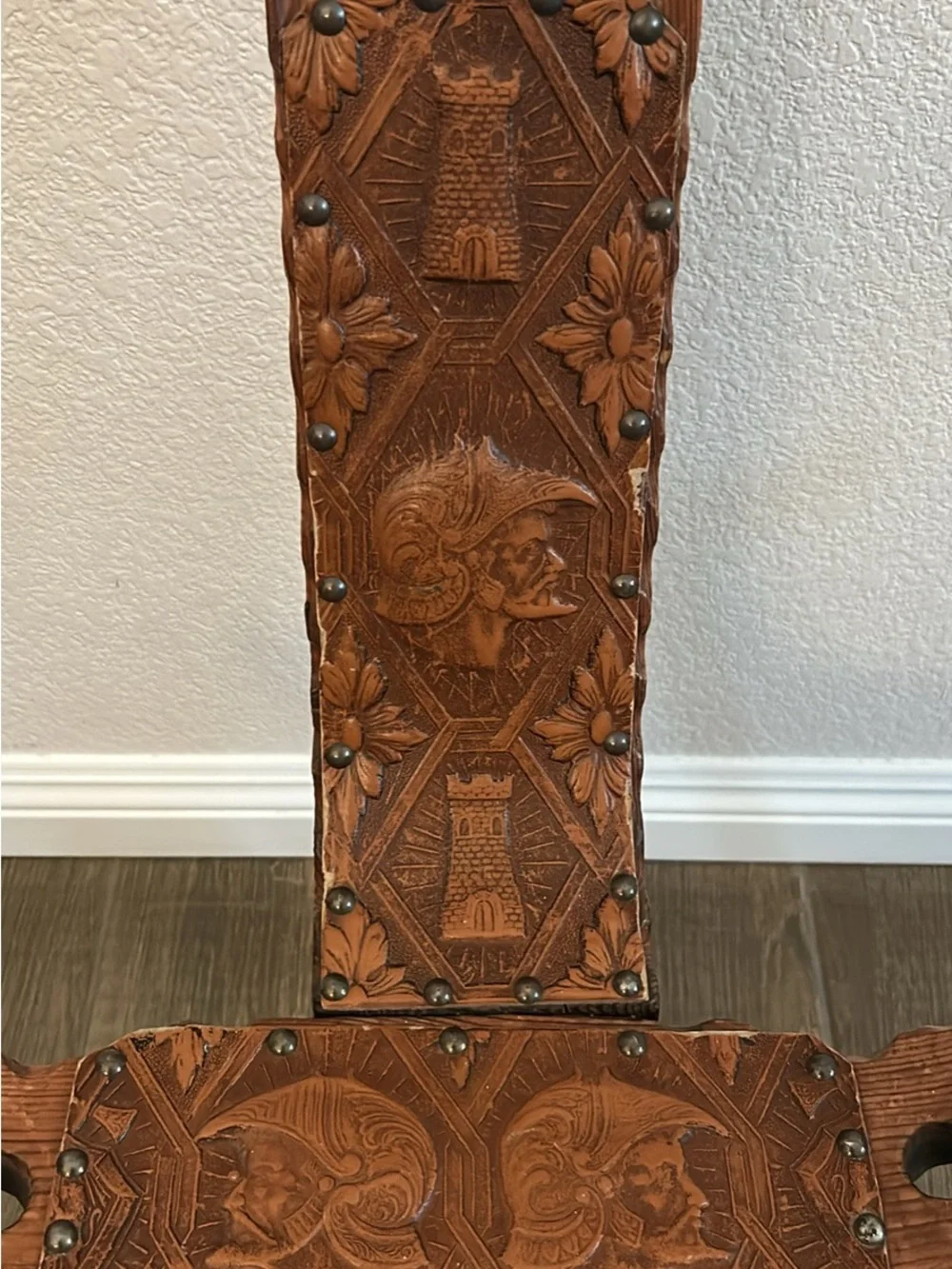 Spanish / Italian VTG Style Solid  Wood /Leather Ornate Tripod Birthing Chair